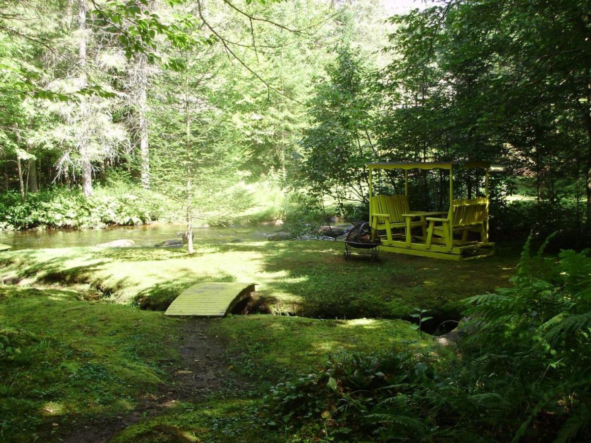La Petite Douceur Bed & Breakfast Lac-Superieur Exterior foto