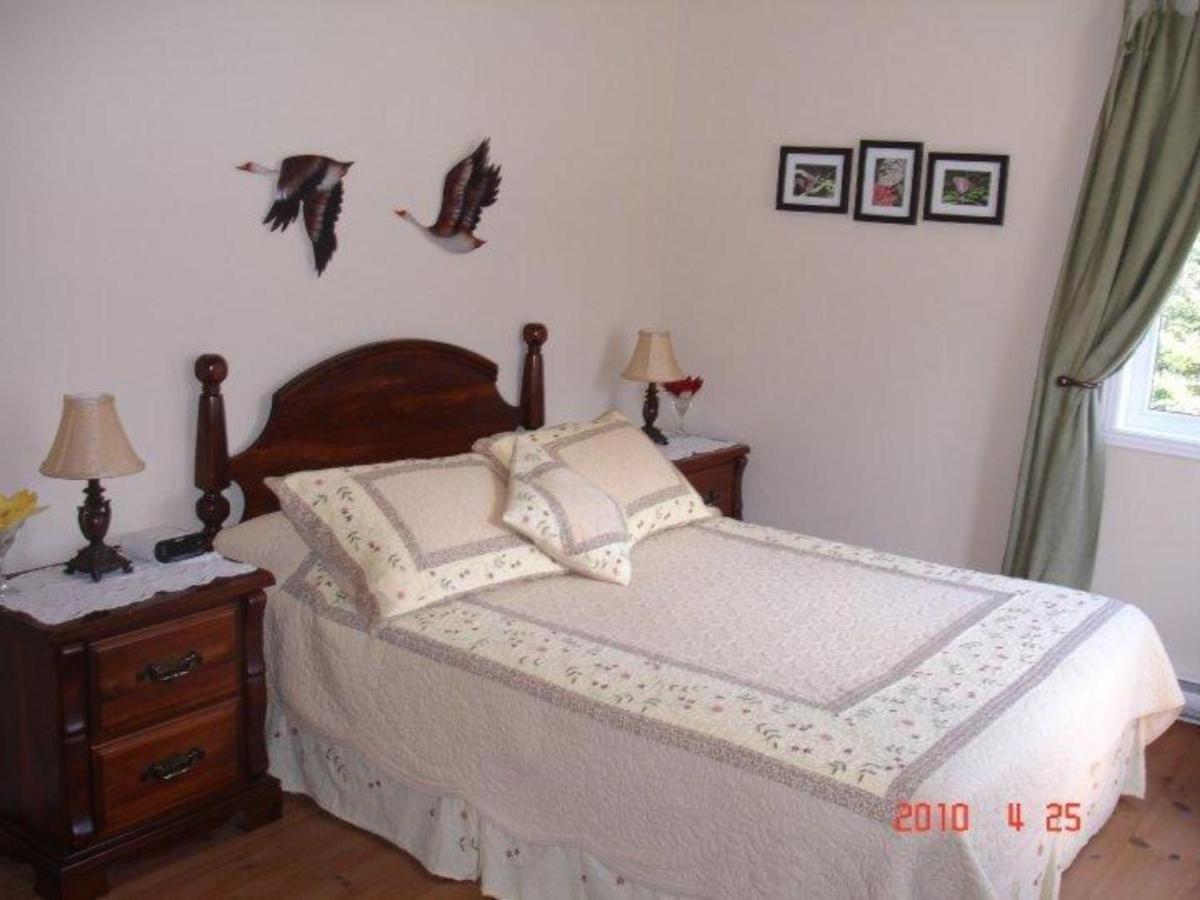 La Petite Douceur Bed & Breakfast Lac-Superieur Exterior foto